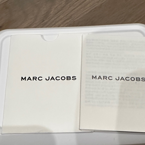 Marc Jacobs White and Yellow Wristlet - Picture 7 of 7